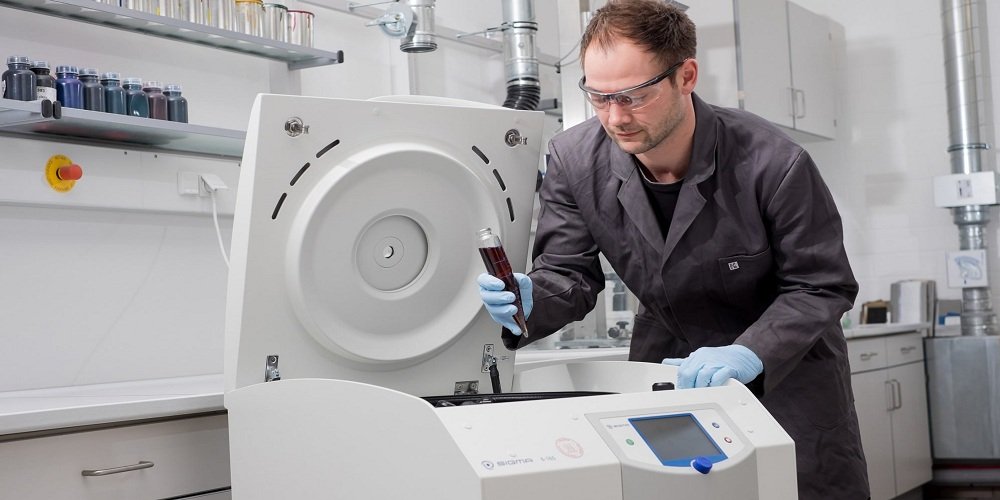 Tips to Pick the Right Centrifuge for Your Industry